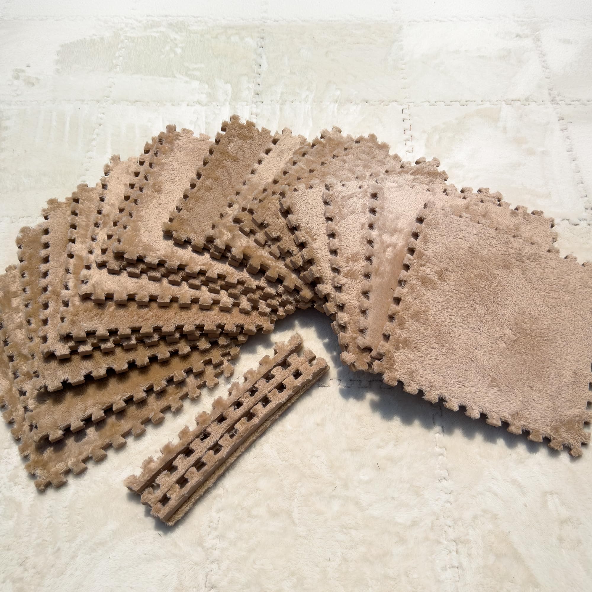 Interlocking Carpet Tiles